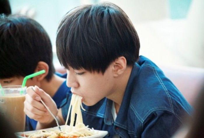 娱乐吃瓜酱王俊凯